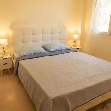 Eukalyptos 3bd With Yard In Chersonisos Hersonissos (Crete)