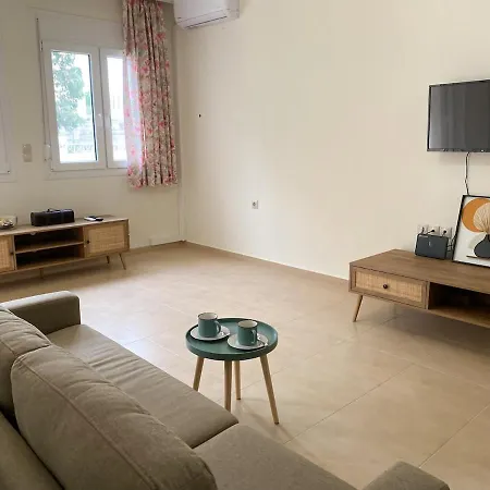 Apartment Eukalyptos 3bd With Yard In Chersonisos *