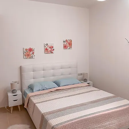 Eukalyptos 3bd With Yard In Chersonisos Apartment *