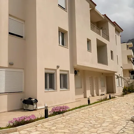 Eukalyptos 3bd With Yard In Chersonisos Limenas Chersonisou